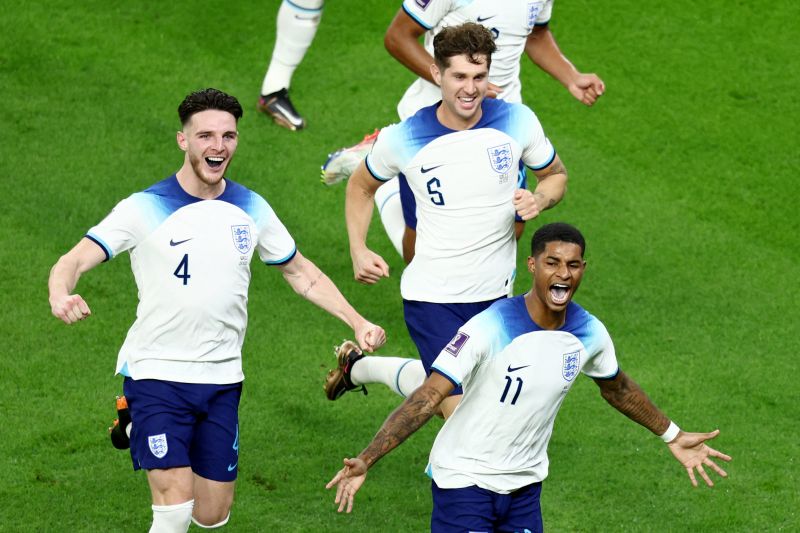Rashford tandatangani perpanjangan kontrak dengan Manchester United Rashford tandatangani perpanjangan kontrak dengan Manchester United