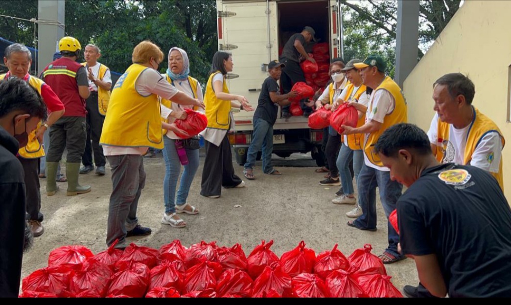 Relawan Lions Club gelar baksos bantu korban gempa Cianjur