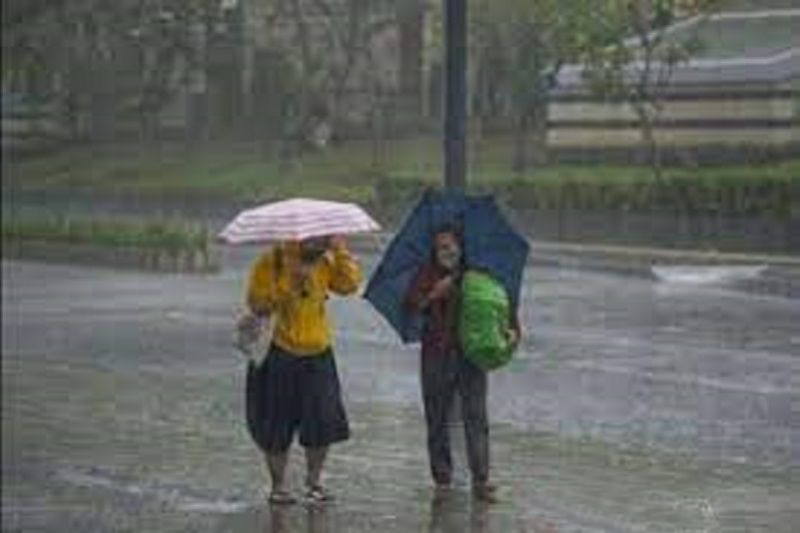 Hari ini DKI Jakarta hujan petir