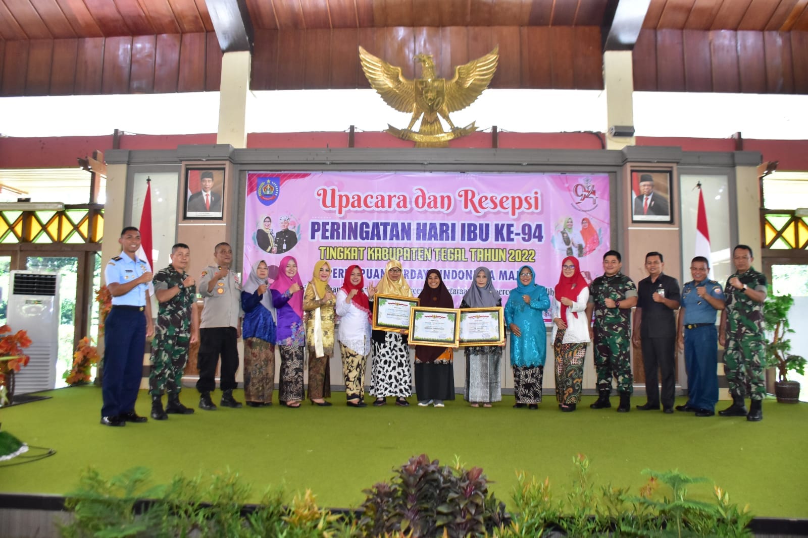 Bupati Tegal pesan peran perempuan di segala bidang perlu terus didukung Bupati Tegal pesan peran perempuan di segala bidang perlu terus didukung