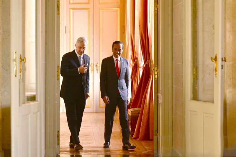 Presiden Joko Widodo disambut Raja Belgia di Istana Laeken Presiden Joko Widodo disambut Raja Belgia di Istana Laeken