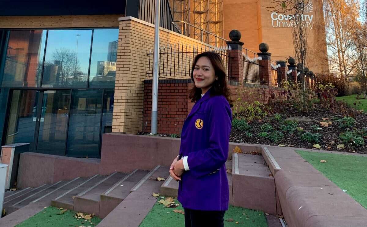 Mahasiswi Polimedia Kreatif timba ilmu bisnis dari Manchester City Mahasiswi Polimedia Kreatif timba ilmu bisnis dari Manchester City