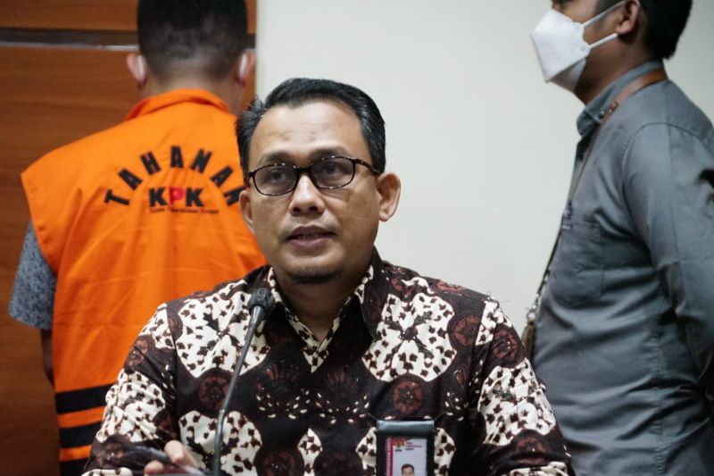 AKBP Bambang Kayun dipanggil KPK untuk diperiksa sebagai tersangka AKBP Bambang Kayun dipanggil KPK untuk diperiksa sebagai tersangka
