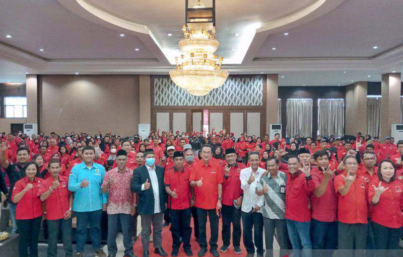 Rudianto Tjen minta kader PDIP turun ke masyarakat