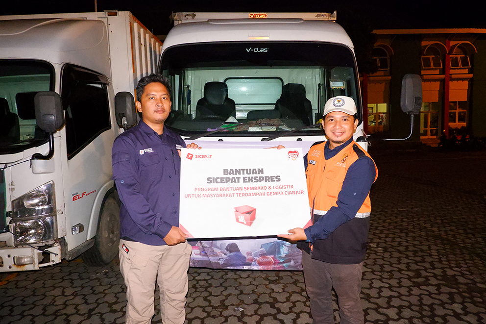 Si Cepat Ekspres bersama Baznas salurkan bantuan logistik untuk korban gempa Cianjur