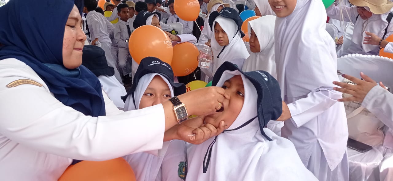 Menkes lakukan pencanangan imunisasi polio di Aceh Menkes lakukan pencanangan imunisasi polio di Aceh