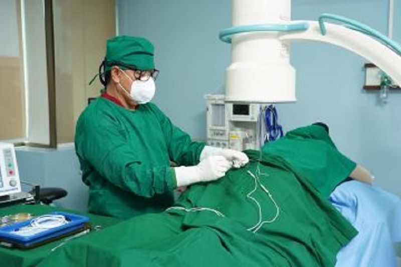 Dokter: Nyeri saat buang air kecil waspada penyakit tulang belakang