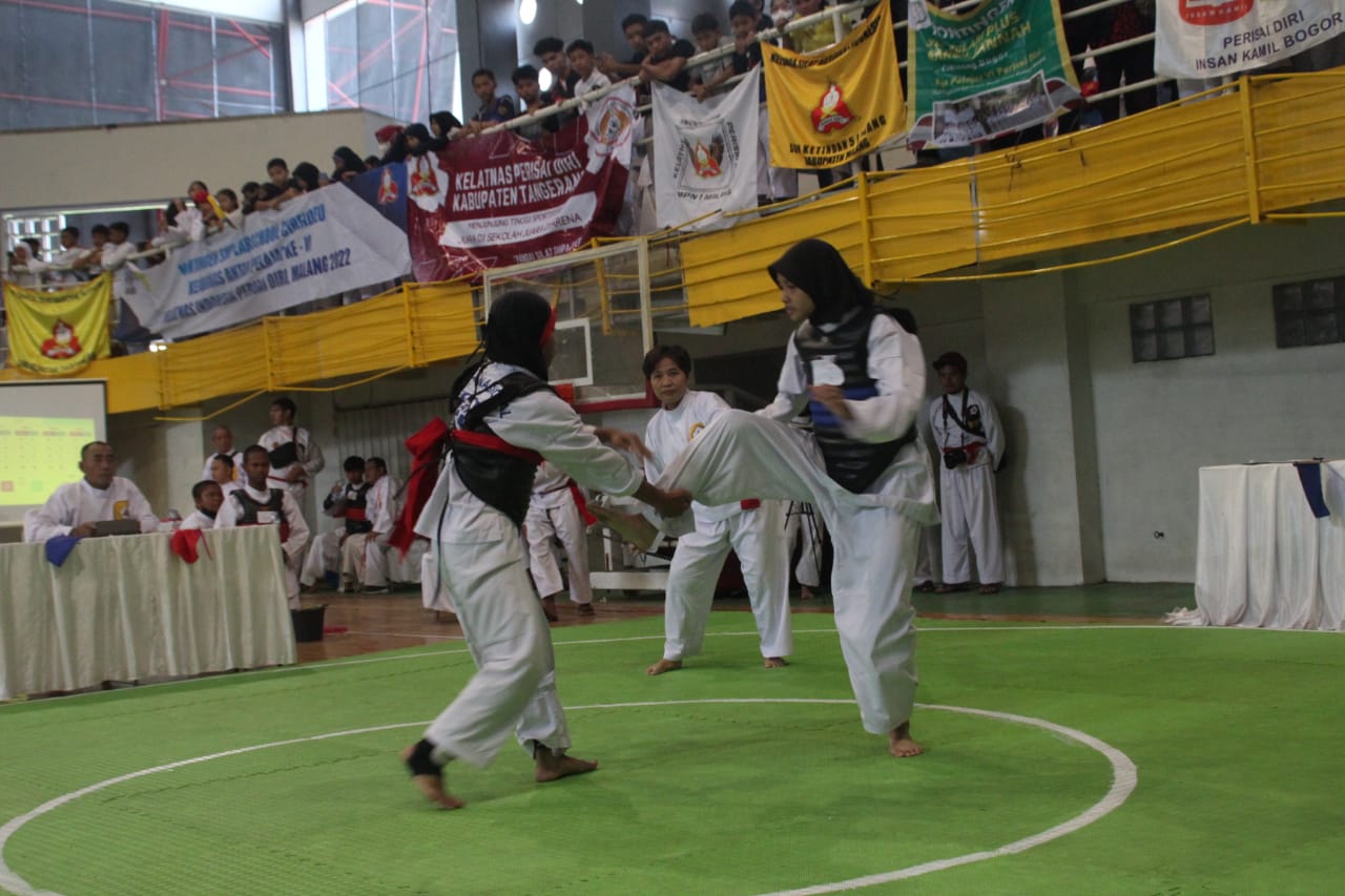 1.377 pesilat berlaga di Kejurnas Silat Piala Sultan Hamengku Buwono X di Batu, Malang 1.377 pesilat berlaga di Kejurnas Silat Piala Sultan Hamengku Buwono X di Batu, Malang