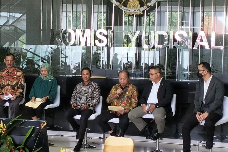 KY akui miliki kewenangan penyadapan namun sulit diterapkan KY akui miliki kewenangan penyadapan namun sulit diterapkan
