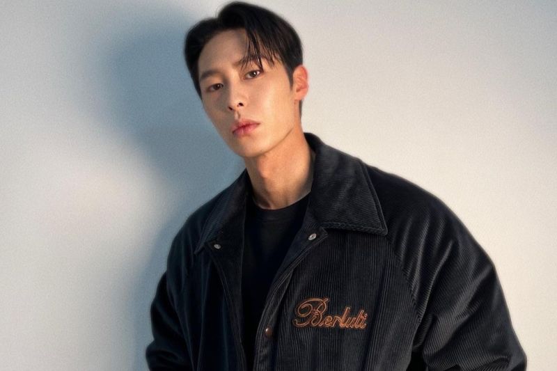 Lee Jae-wook akan sapa penggemar di Jakarta tahun depan Lee Jae-wook akan sapa penggemar di Jakarta tahun depan