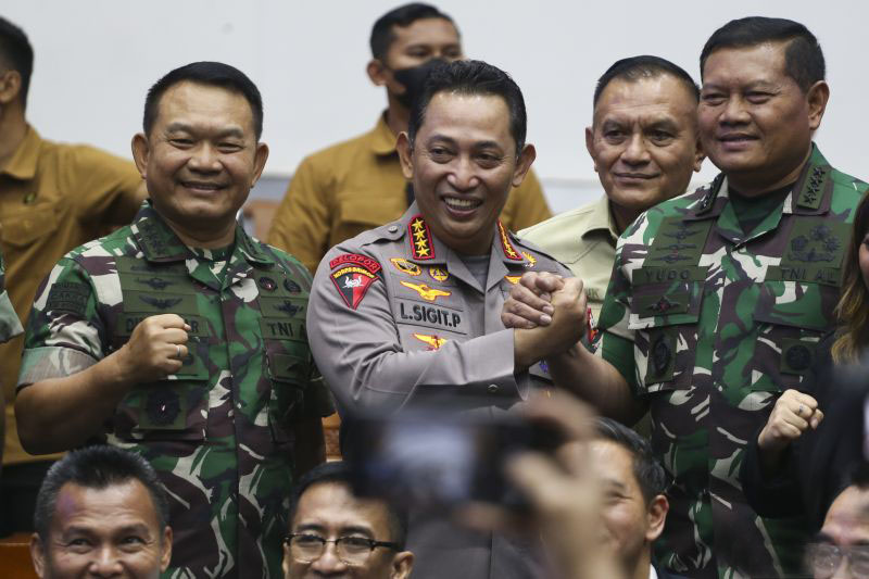 Jenderal Sigit dan Laksamana Yudo akan solidkan Polri-TNI Jenderal Sigit dan Laksamana Yudo akan solidkan Polri-TNI