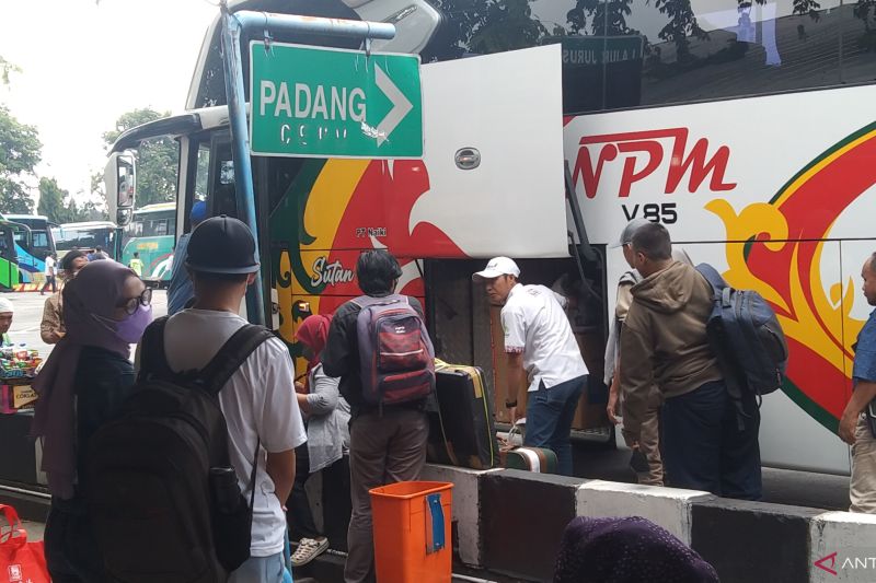 Peningkatan jumlah penumpang di Terminal Kalideres capai 150 persen Peningkatan jumlah penumpang di Terminal Kalideres capai 150 persen