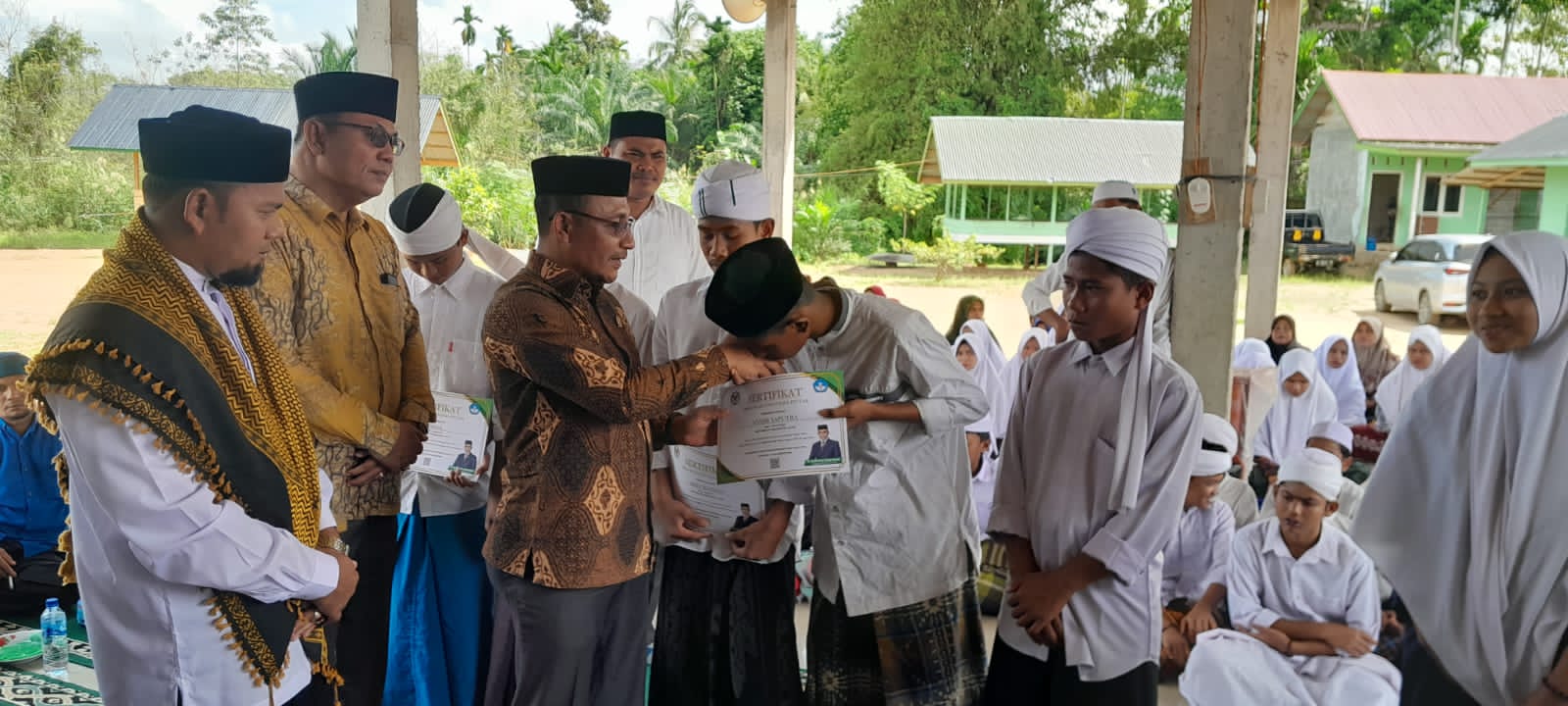Puluhan pelajar berprestasi di Aceh Utara dapat beasiswa