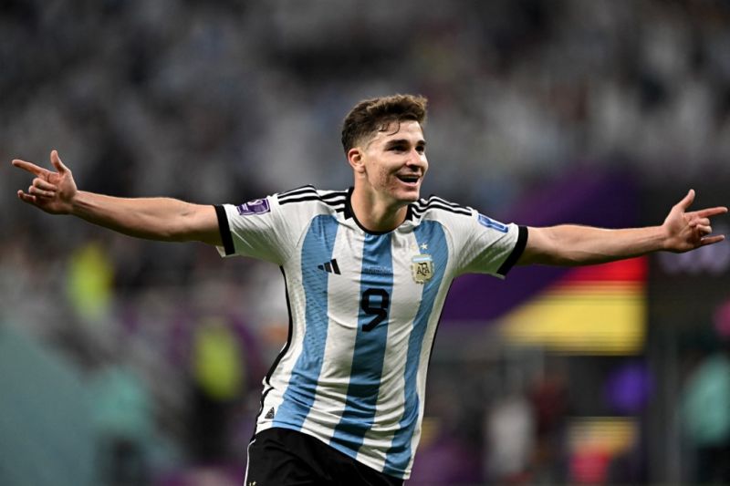 Belanda harus waspadai Alvarez saat lawan Argentina, kata Ake Belanda harus waspadai Alvarez saat lawan Argentina, kata Ake