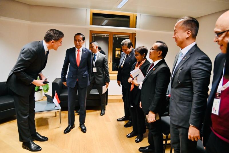 Presiden Jokowi lakukan pertemuan bilateral dengan PM Belanda Presiden Jokowi lakukan pertemuan bilateral dengan PM Belanda