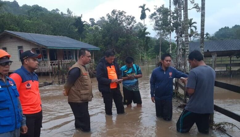 Banjir menggenangi permukiman warga Sebadai Hulu di Natuna