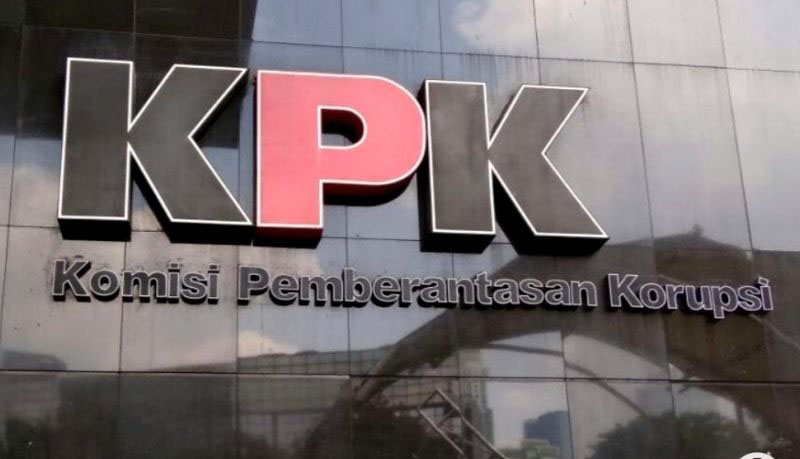 Beragam dokumen diamankan KPK usai geledah ruang kerja fraksi DPRD Jatim Beragam dokumen diamankan KPK usai geledah ruang kerja fraksi DPRD Jatim