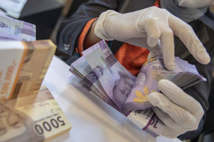 Rupiah Senin pagi menguat 38 poin
