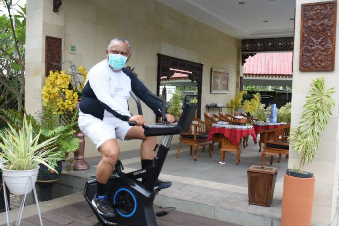 Gubernur Gorontalo positif Omicron