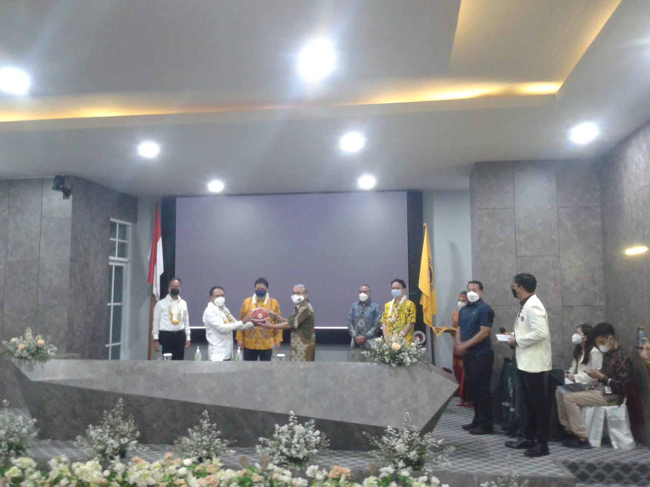 Menpora: Latihan olah raga dan kompetisi jalan terus di tengah pandemi