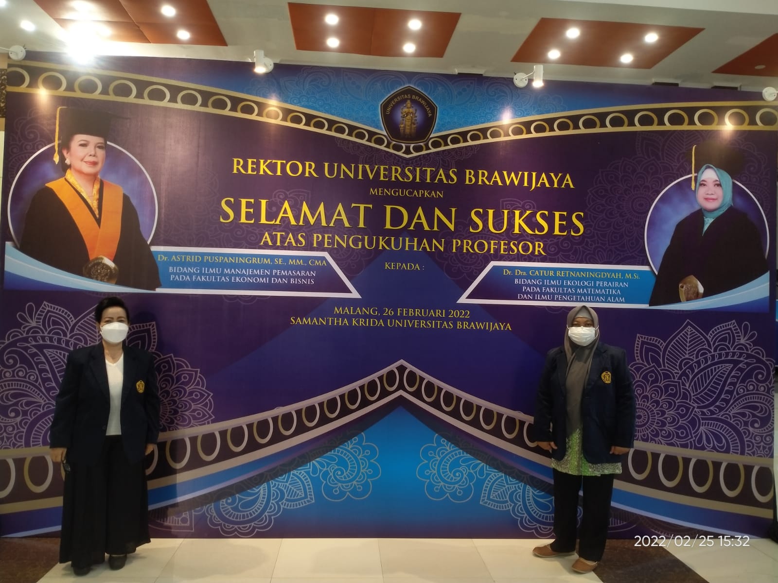 UB kukuhkan dua profesor dari FEB dan FMIPA UB kukuhkan dua profesor dari FEB dan FMIPA