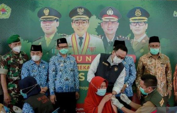 Kasus positif COVID-19 naik 36.057 dan meninggal dunia bertambah 57 Kasus positif COVID-19 naik 36.057 dan meninggal dunia bertambah 57