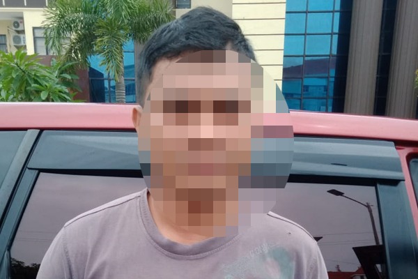Polisi amankan tersangka persetubuhan anak di bawah umur di Mapanget Polisi amankan tersangka persetubuhan anak di bawah umur di Mapanget