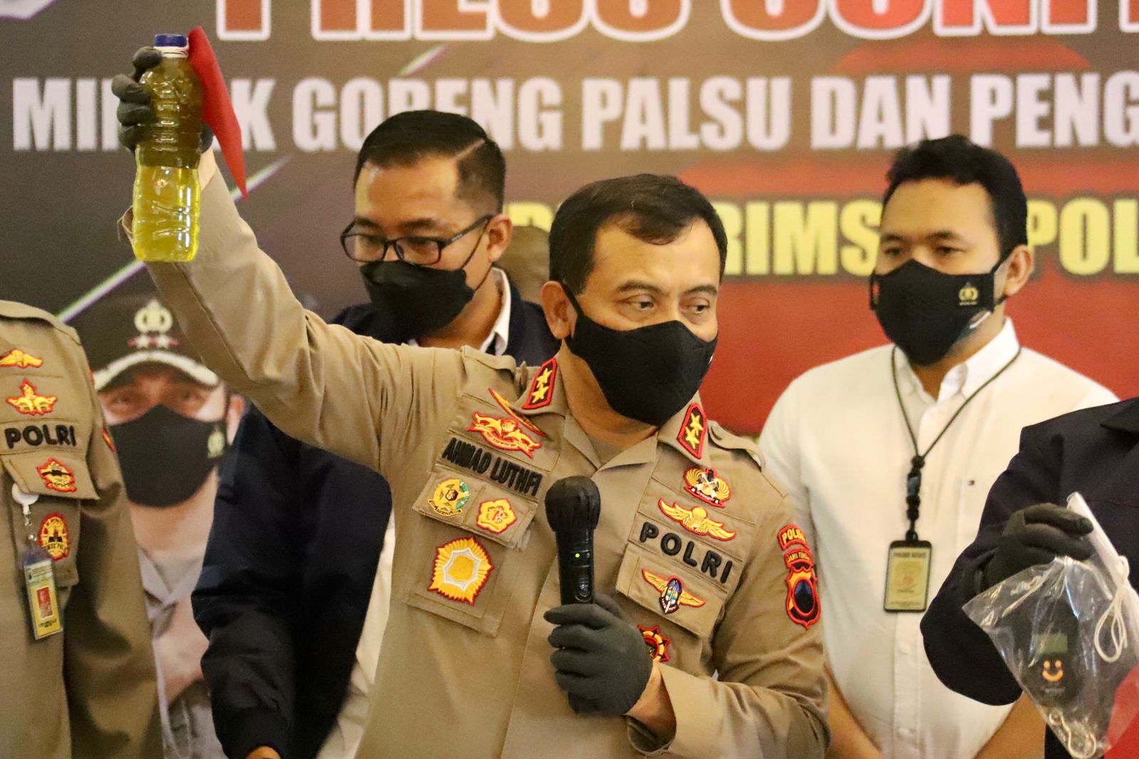 Polda Jateng tangkap tersangka pemalsu minyak goreng di Kudus