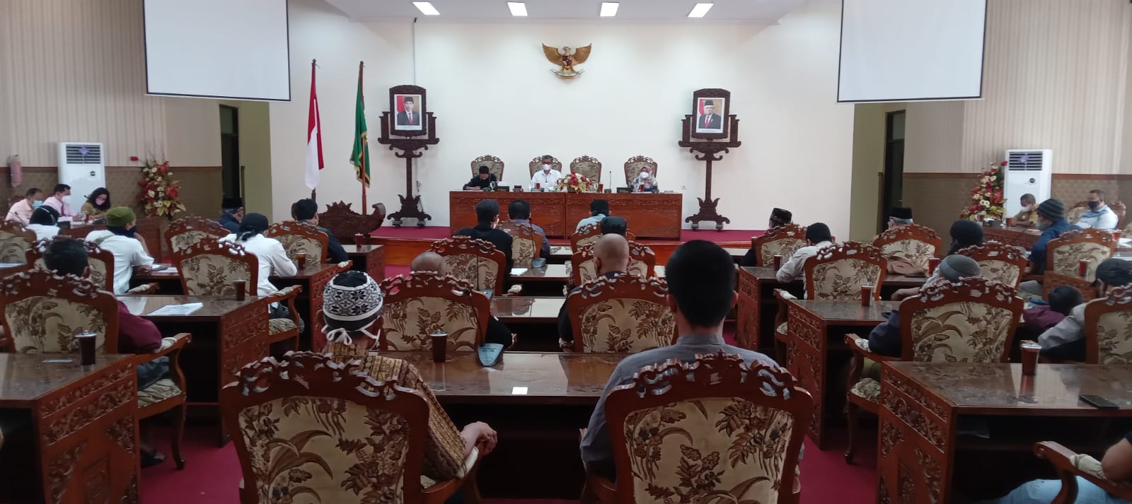 Datangi DPRD, warga Grogol Sukoharjo tolak pendirian tempat hiburan