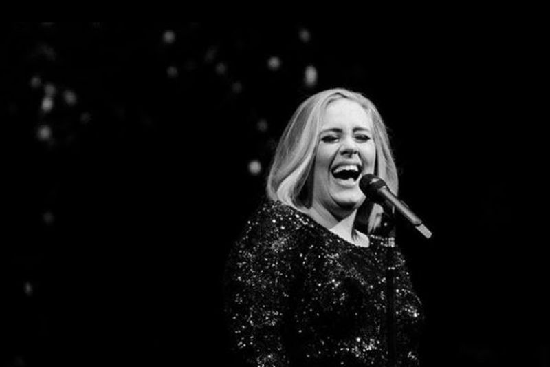 Adele boyong tiga penghargaan Brit Awards Adele boyong tiga penghargaan Brit Awards