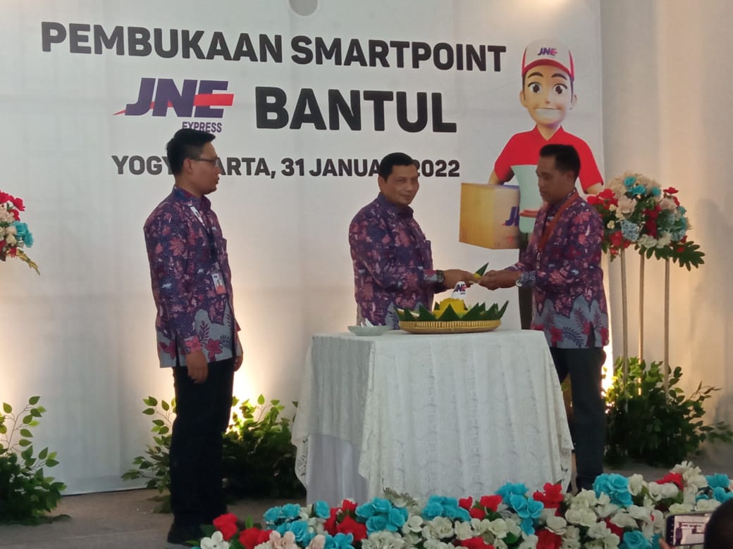 Bisnis online berkembang pesat, jasa pengiriman dituntut pelayanan cepat Bisnis online berkembang pesat, jasa pengiriman dituntut pelayanan cepat