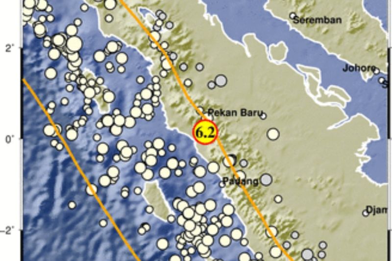 Gempa magnitudo 6,2 guncang Sumatera Barat Gempa magnitudo 6,2 guncang Sumatera Barat