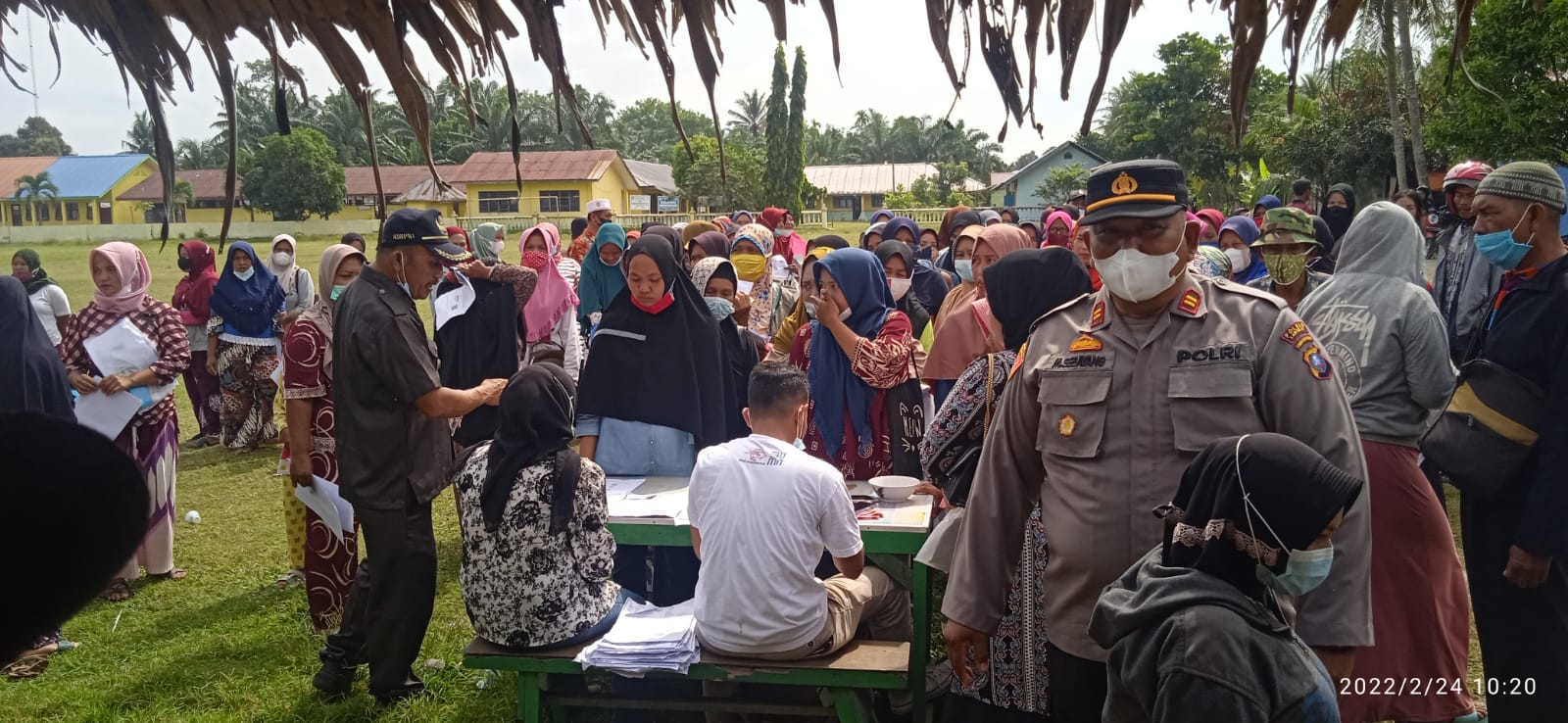 PT Pos Indonesia salurkan BPNT KPM dan vaksinasi Covid-19