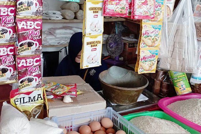 Dinas: Harga minyak goreng curah di Banyumas masih tinggi Dinas: Harga minyak goreng curah di Banyumas masih tinggi