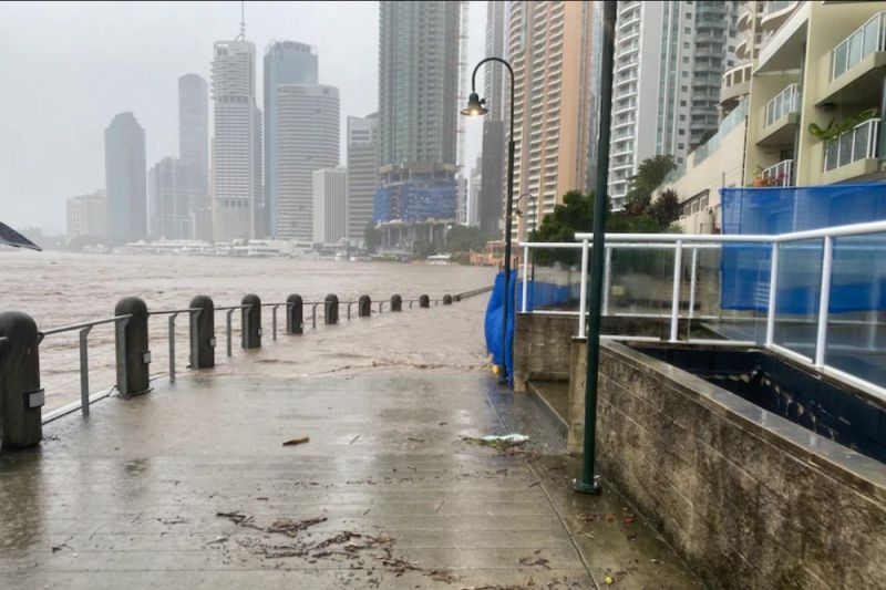 Bom hujan terjang timur laut Australia, tujuh orang tewas Bom hujan terjang timur laut Australia, tujuh orang tewas