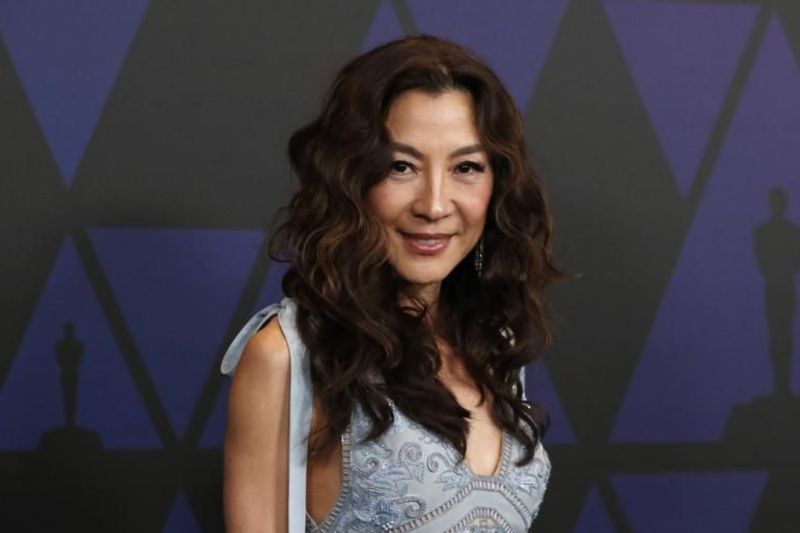 Michelle Yeoh jadi pemeran utama di serial American Born Chinese