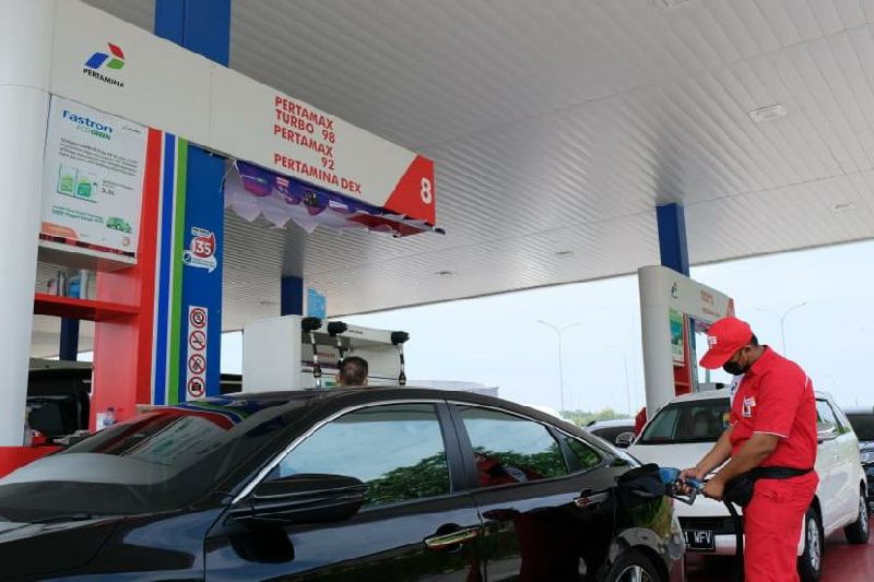 Pertamina naikkan harga tiga produk BBM non subsidi Pertamina naikkan harga tiga produk BBM non subsidi