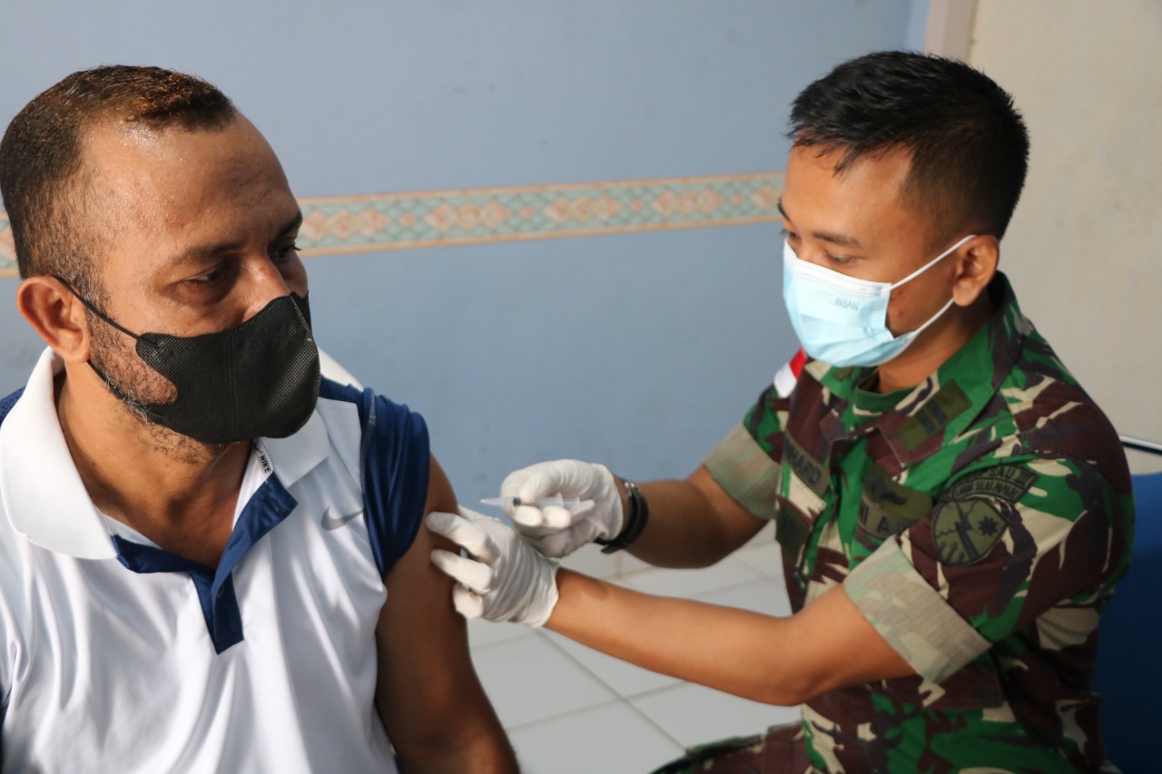 Dua ratusan anggota Lanud Silas Papare mulai divaksin booster Dua ratusan anggota Lanud Silas Papare mulai divaksin booster