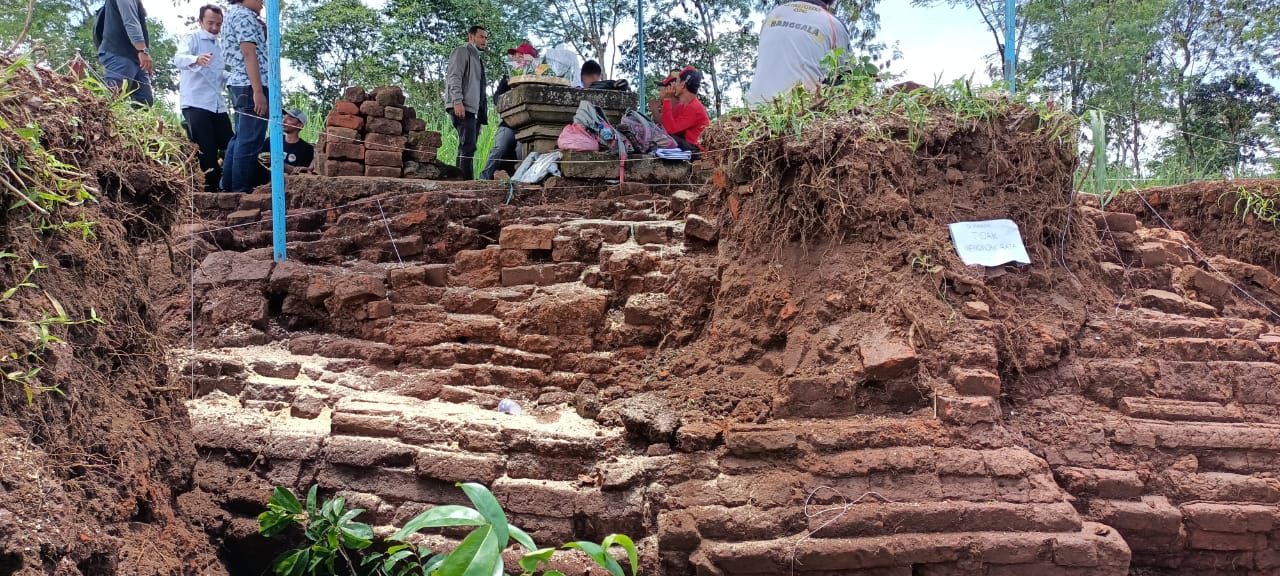 Sejumlah artefak ditemukan di Situs Srigading Sejumlah artefak ditemukan di Situs Srigading