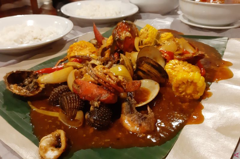 Seafood Tumpah kuliner di Sambas Seafood Tumpah kuliner di Sambas