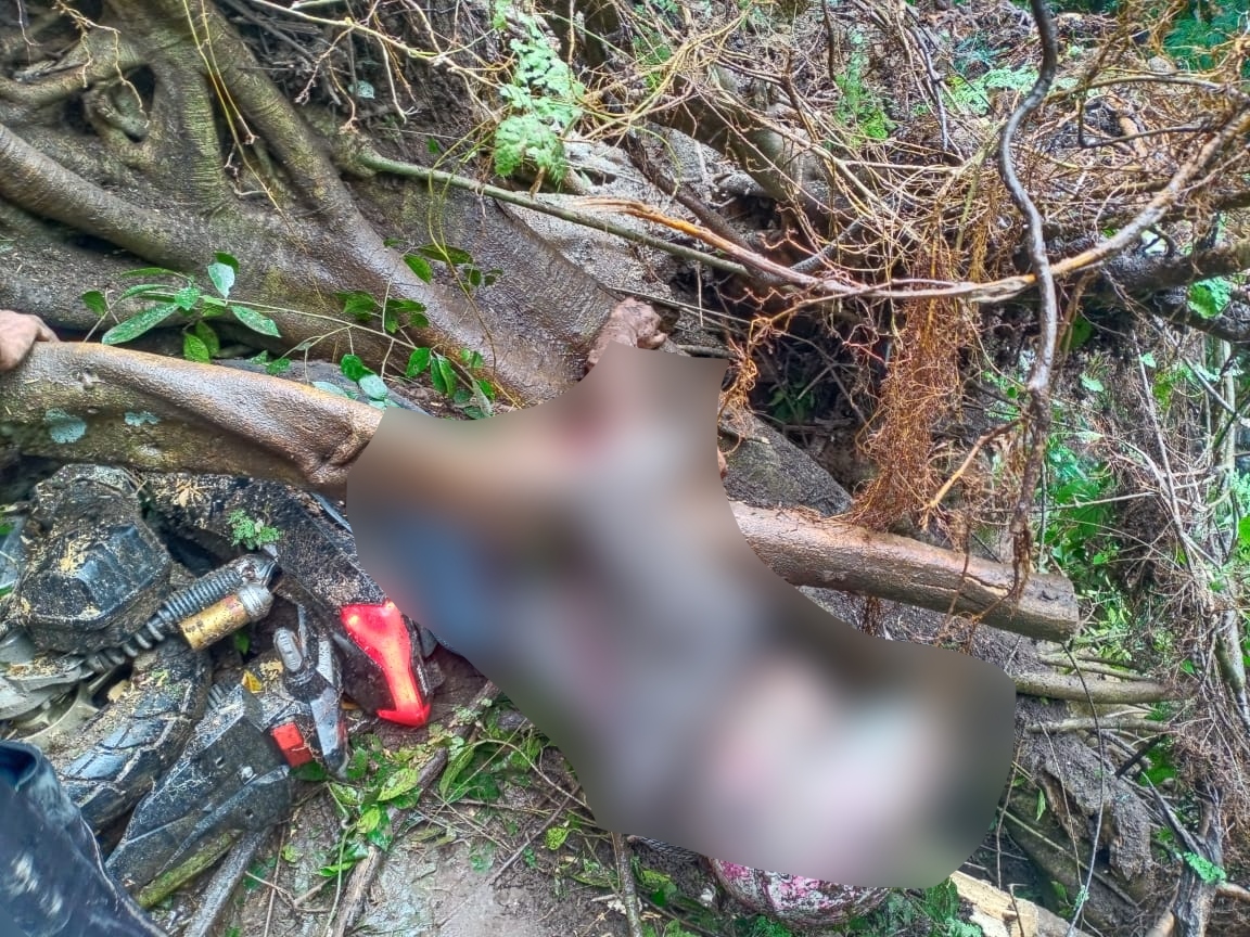 Tebing longsor, dua wisatawan di Rahtawu Kudus alami luka berat Tebing longsor, dua wisatawan di Rahtawu Kudus alami luka berat