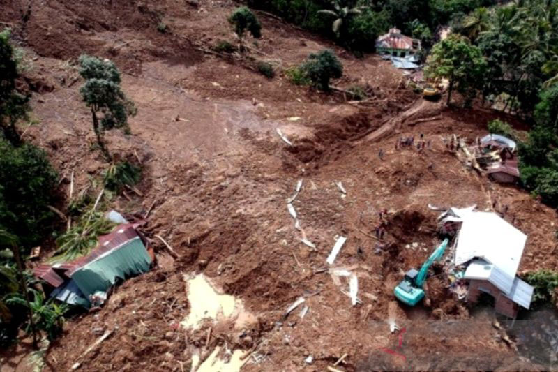 Belasan rumah terdampak tanah longsor di Toraja Belasan rumah terdampak tanah longsor di Toraja