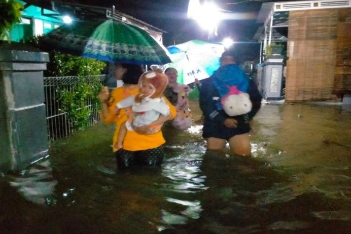 Sejumlah desa di Batang dilanda banjir dan longsor
