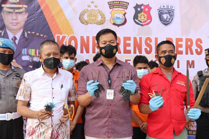 Polisi ringkus 13 anggota geng motor penyerang warga Polisi ringkus 13 anggota geng motor penyerang warga