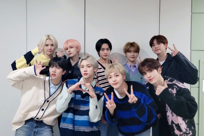 Idola K-pop tunda comeback hingga debut akibat COVID-19