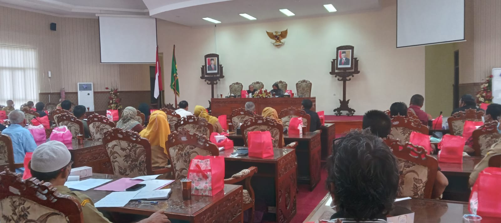 Warga Ngadirejo tolak pembangunan klinik kesehatan rawat inap Warga Ngadirejo tolak pembangunan klinik kesehatan rawat inap