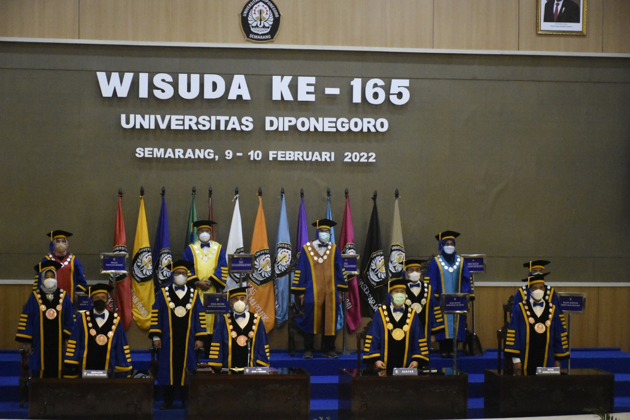 Undip lantik 2.518 wisudawan: Cegah lost generation Undip lantik 2.518 wisudawan: Cegah lost generation