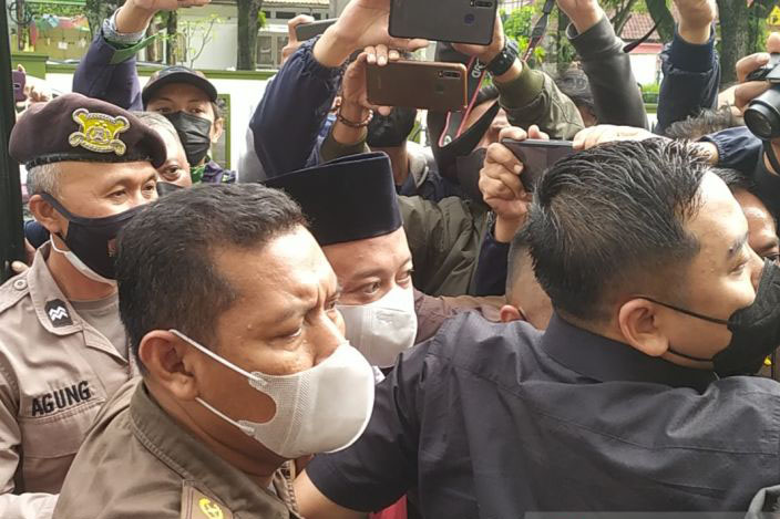 Sidang putusan pemerkosa 13 santriwati hadiri terdakwa Herry Wirawan