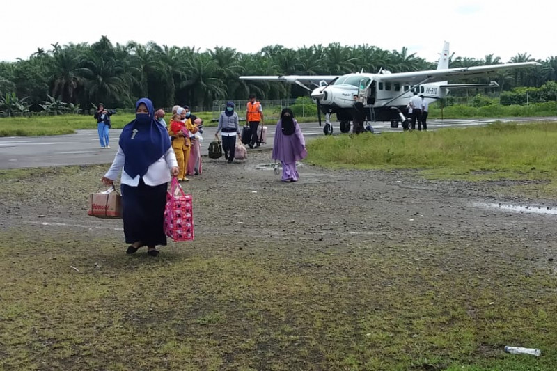 Airnav Indonesia pastikan penerbangan aman pasca gempa Pasaman Barat Airnav Indonesia pastikan penerbangan aman pasca gempa Pasaman Barat