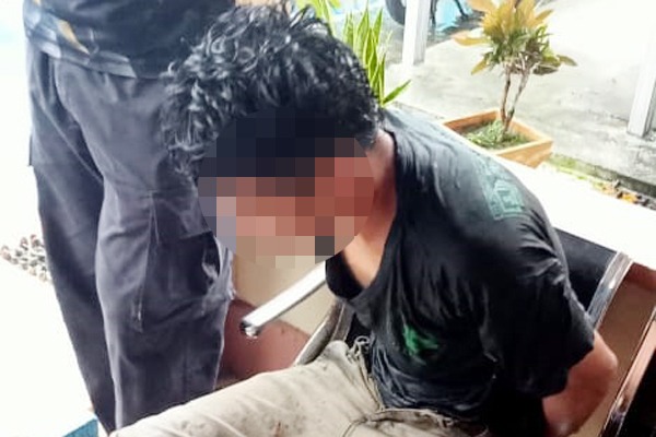 Aniaya 2 warga dengan parang, pria asal Tamako diamankan polisi Aniaya 2 warga dengan parang, pria asal Tamako diamankan polisi